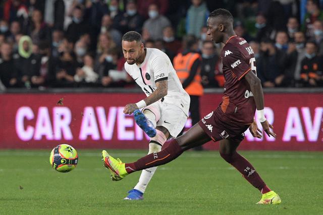 亚运会-中国三人女篮决赛力克蒙古队 勇夺金牌