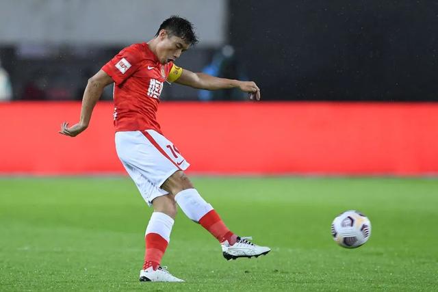 范迪克：任何阶段保持稳定性都是最困难的事情